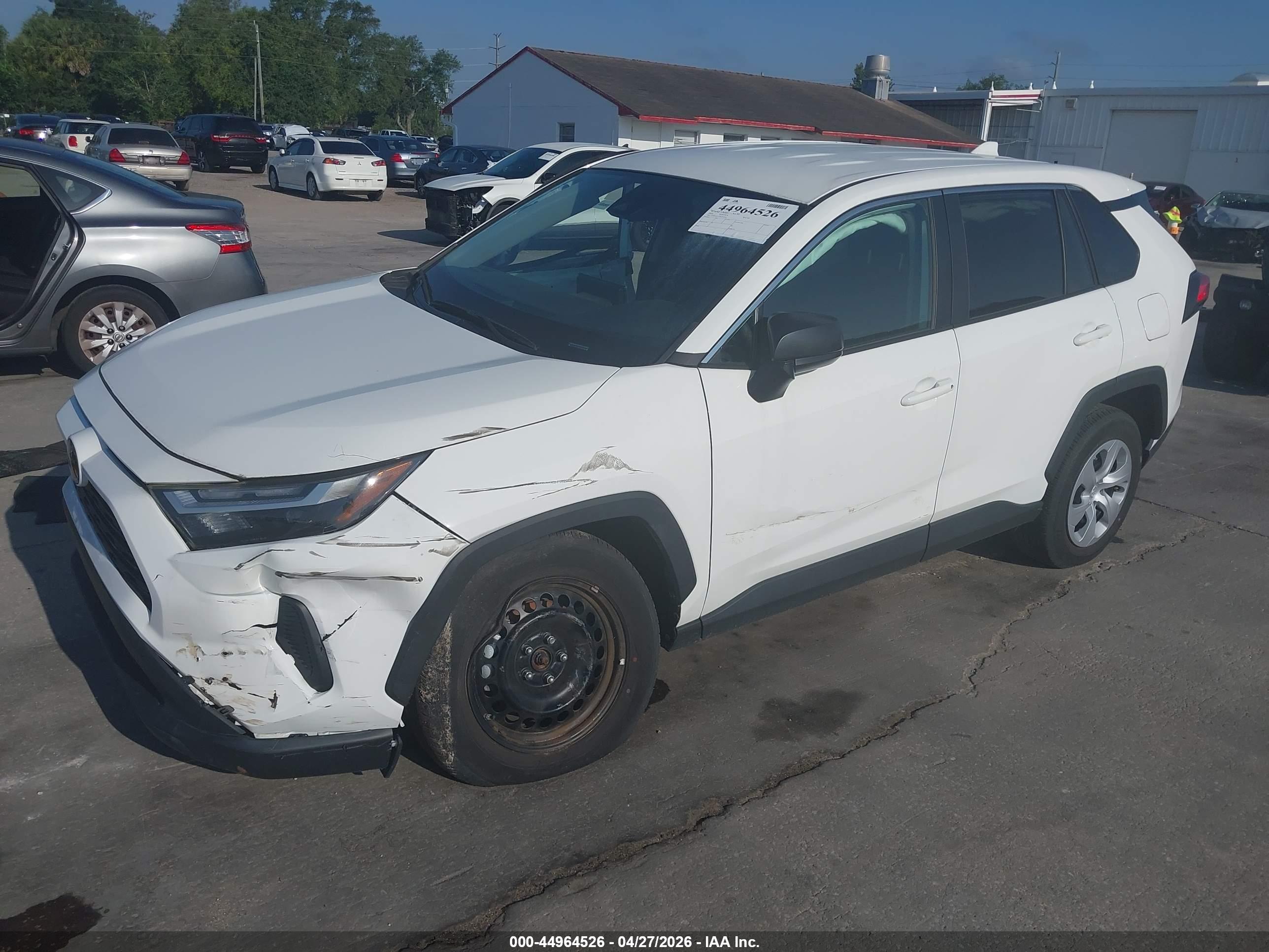 2024 TOYOTA RAV 4 — VIN 2T3H1RFV1RC253166 — photo 2